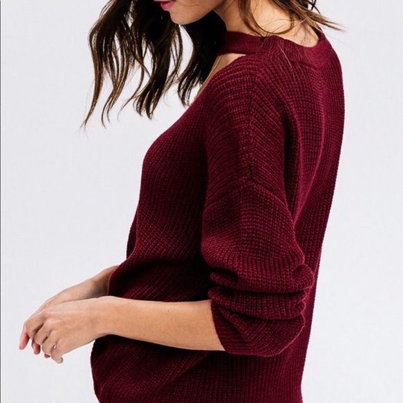Ruby // Cutout Neck Detail Sweater - Picture 5 of 6